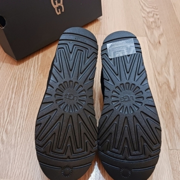 Ugg Tasman Classic Graphic Slipper/Sandals Size 10 for Men - Picture 12 of 12